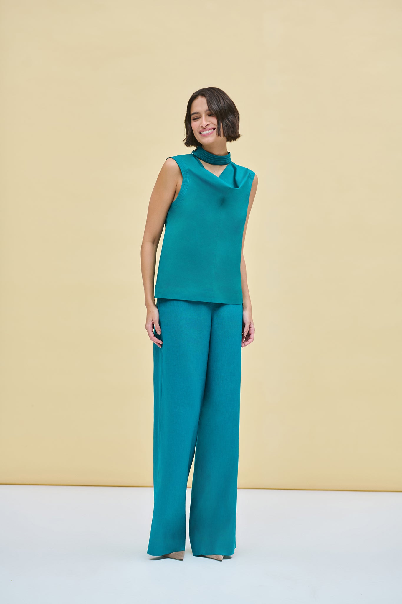 Calça e blusa