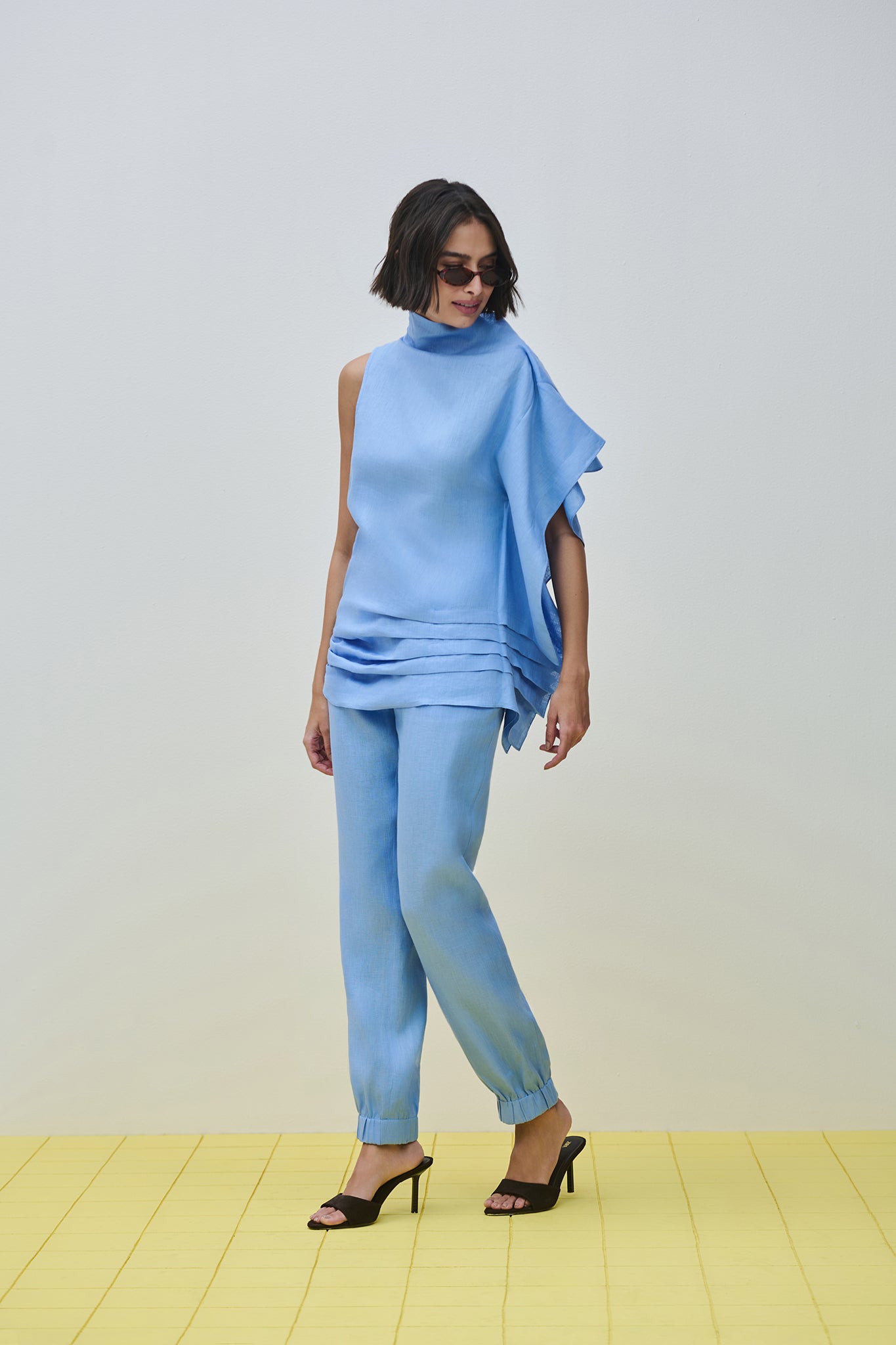 Calça e blusa