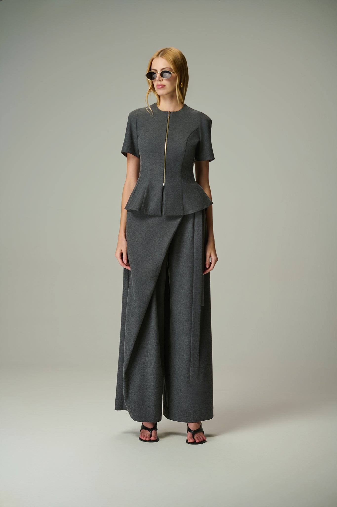 Calça e blusa