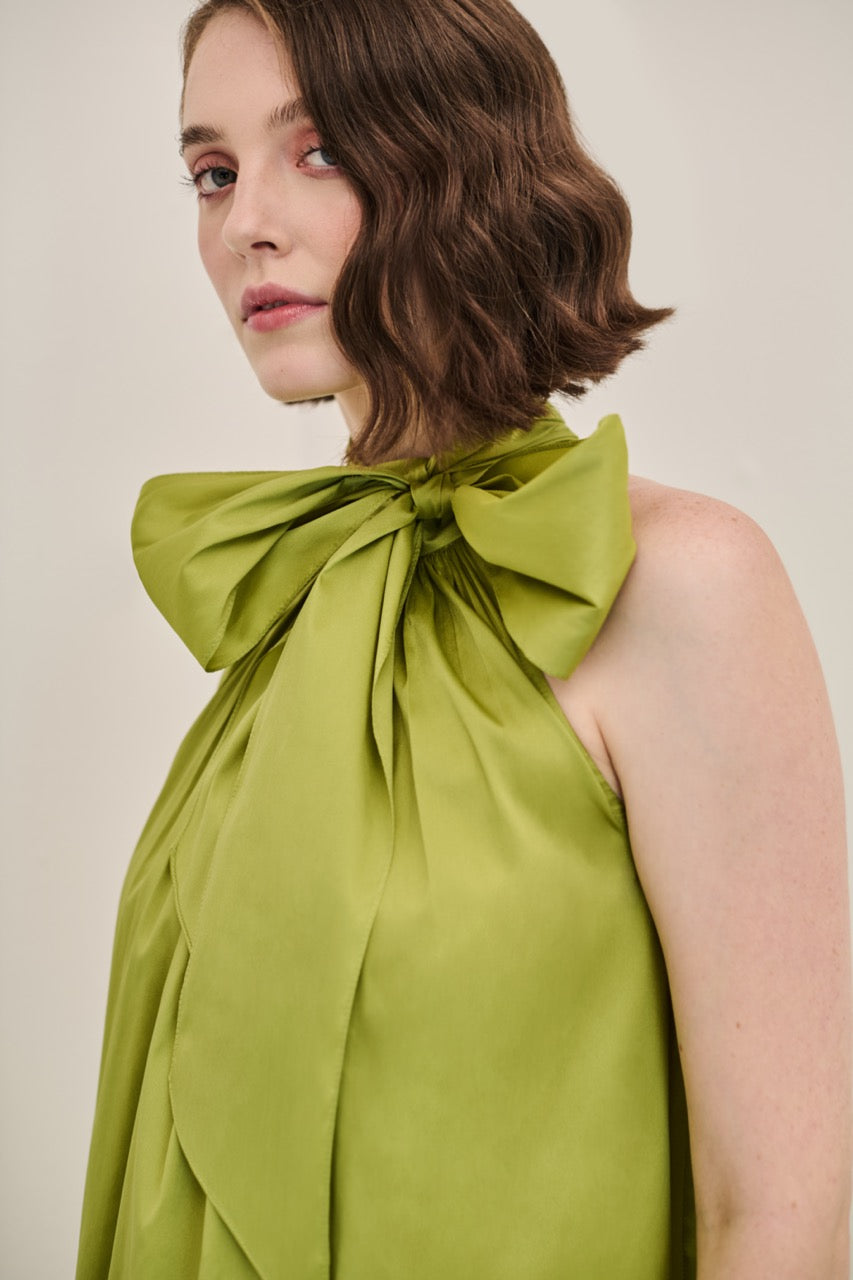 Vestido Curto Laço